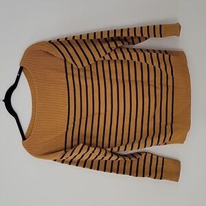 Scoop Neck Sweater
